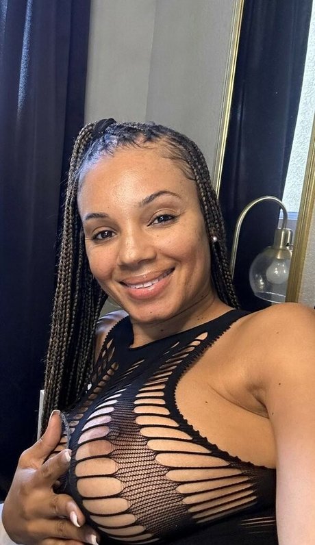 Nahá fotka uniklých OnlyFans od Myonnathegod