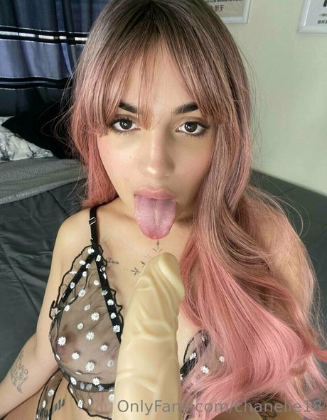 Chanelle18