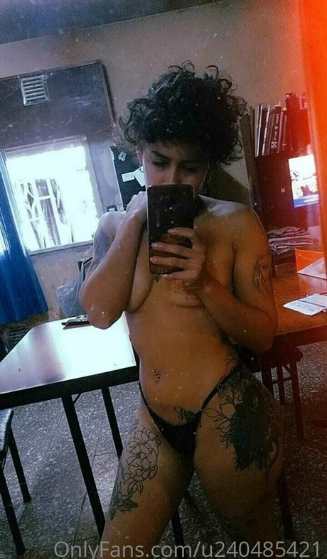 Thequeenwithcurls