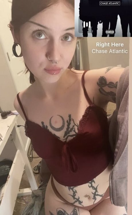 Naken läckt OnlyFans-bild av Axttie