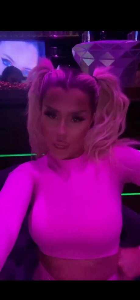 Viki Mitrovic OnlyFansリークヌード写真