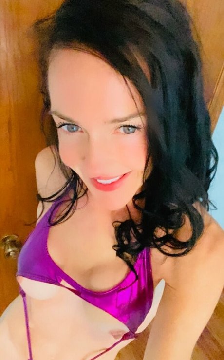 Lilrosiedoll