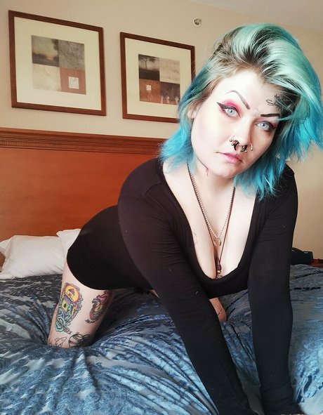 Urghostgurl666