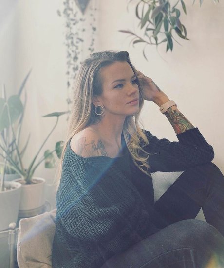 Nahá fotka uniklých OnlyFans od Ohioliz