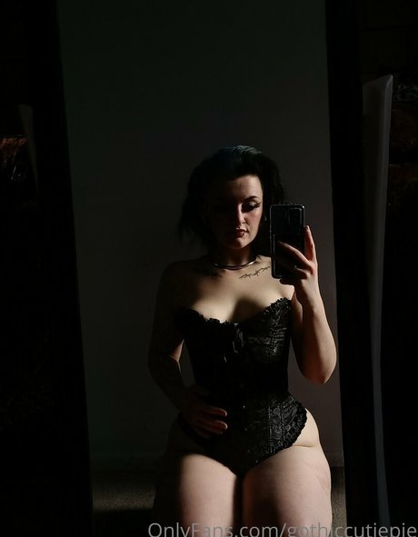 Gothiccutiepie  nude leaked OnlyFans photo