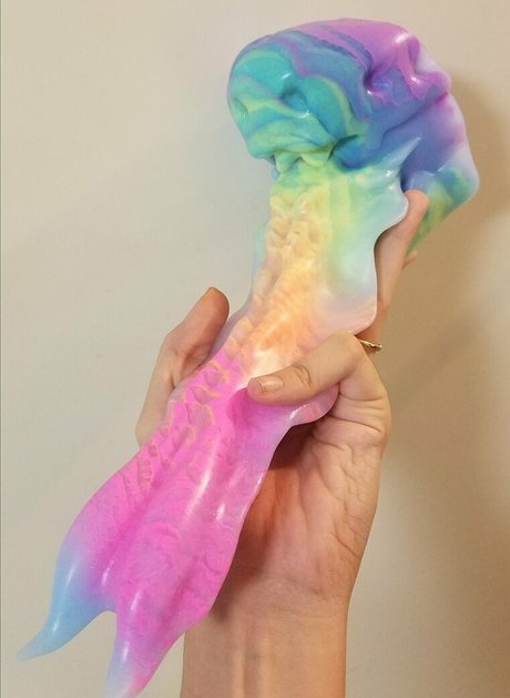 Lilithinlatex