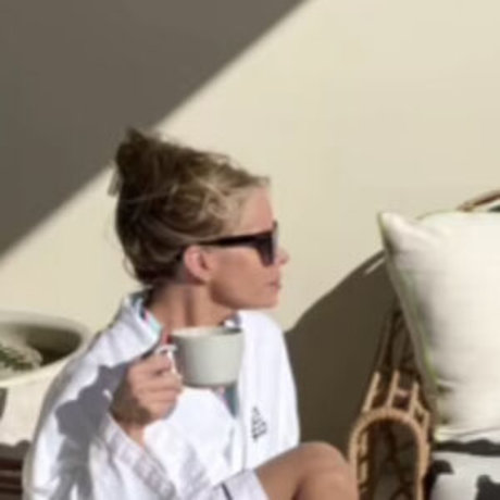 Nøgent lækket OnlyFans-billede af Cheryl Hines