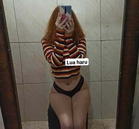 Nahá fotka uniklých OnlyFans od Lua Haru
