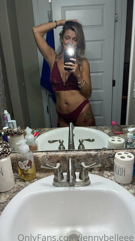 Jennybelleee