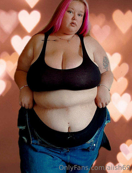 Nahá fotka uniklých OnlyFans od Aiish69