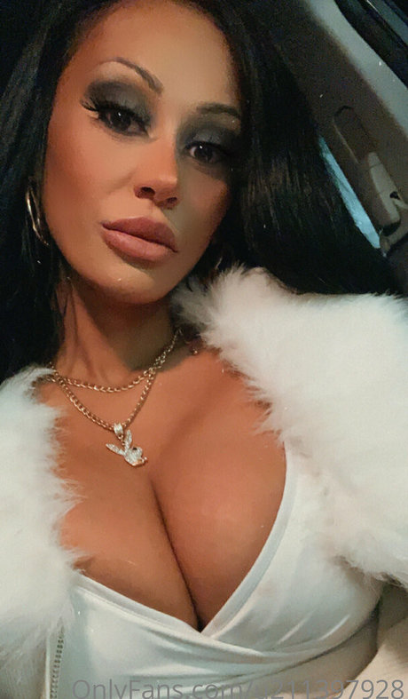 Nahá fotka uniklých OnlyFans od Ilovewillowlansky