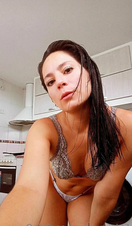 Foto di nudo di fuga di OnlyFans di Curvigirl7