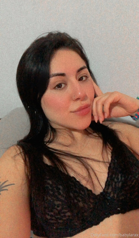 Laraxxxb