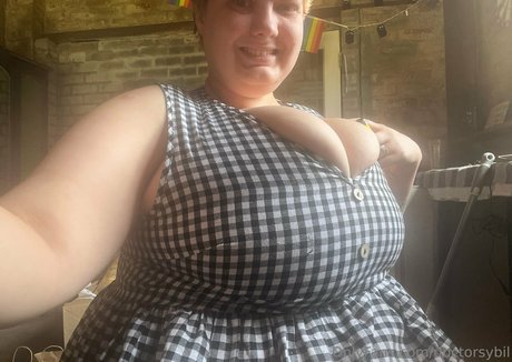 Nahá fotka uniklých OnlyFans od Doctorsybil