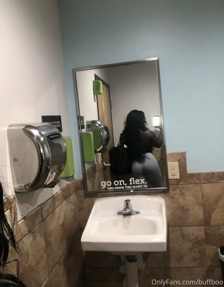 Ebonymuscle OnlyFans泄露裸照