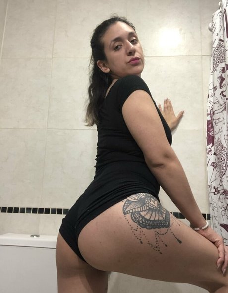 Nahá fotka uniklých OnlyFans od Xxxshfire