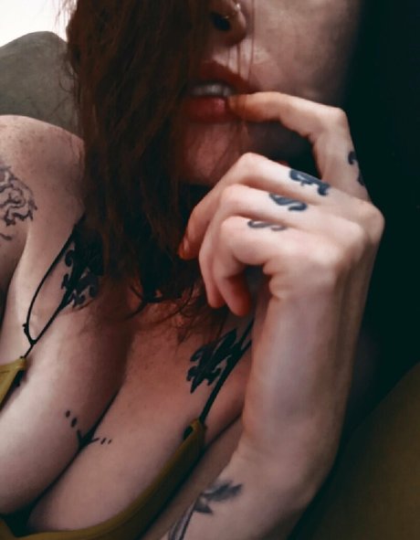 Nahá fotka uniklých OnlyFans od Harpermae