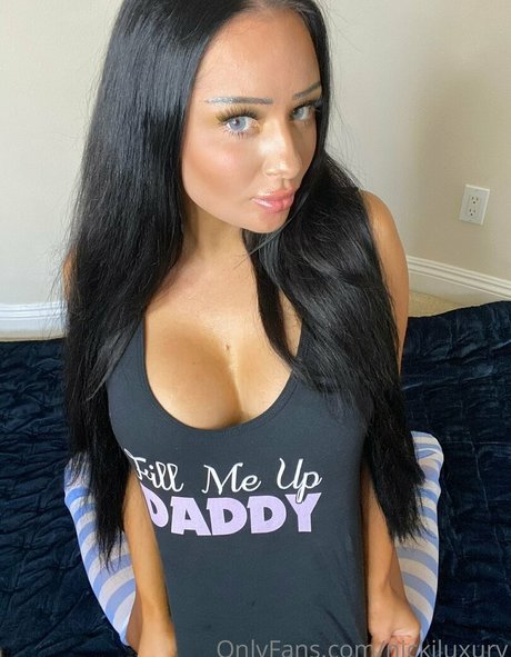 Nacktes geleaktes OnlyFans-Foto von Nickiluxury