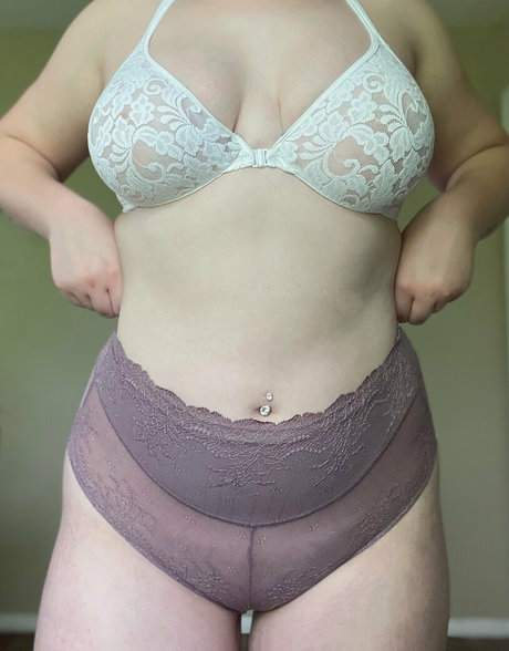 Nagie wyciekłe zdjęcie OnlyFans od Novaaraee