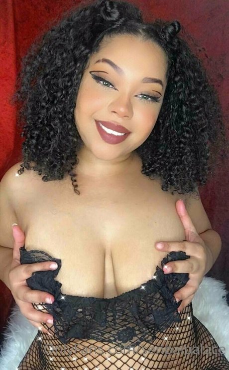 Foto nua vazada do OnlyFans de Senpaipalace