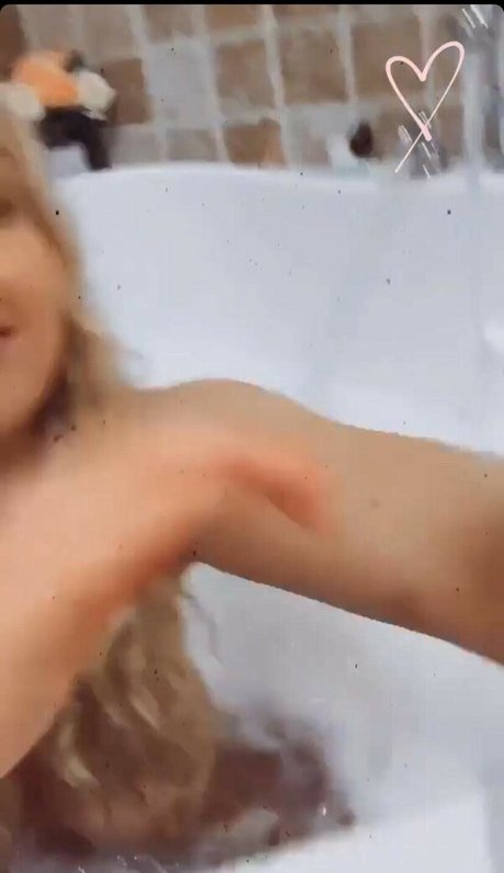 Violet Benson