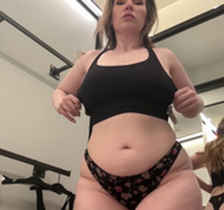 Stephy Miss Curvy