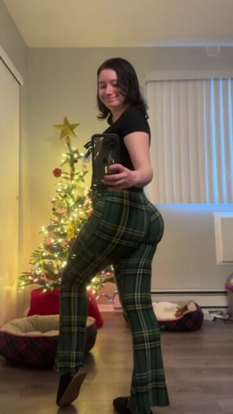Brianna Juscenia