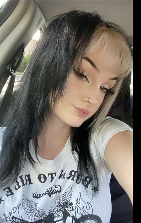 Alaston vuotanut OnlyFans-kuva Succupus