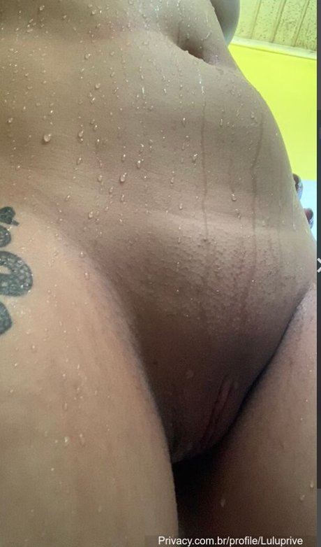 Naakte gelekte OnlyFans-foto van Luluprive
