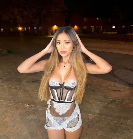 Naken läckt OnlyFans-bild av Alisontsaii