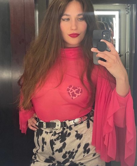 Nagie wyciekłe zdjęcie OnlyFans od Lola Kirke