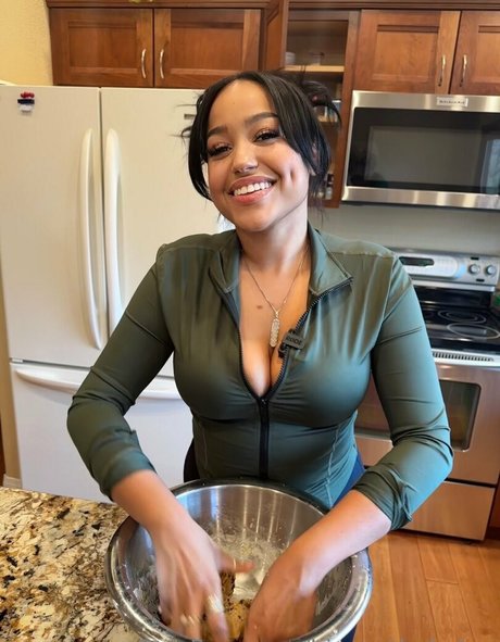 Biancathebaker  nude leaked OnlyFans photo