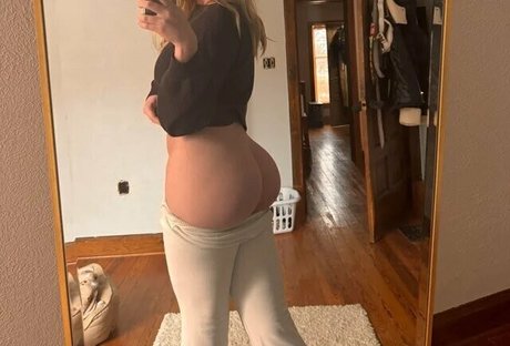 Itssusannuh OnlyFans 유출 누드 사진