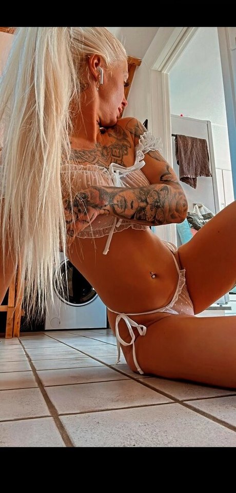 Naakte gelekte OnlyFans-foto van Misspicy