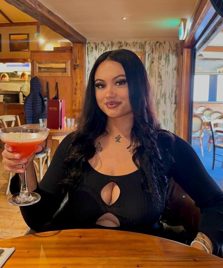 Taylaraywhite