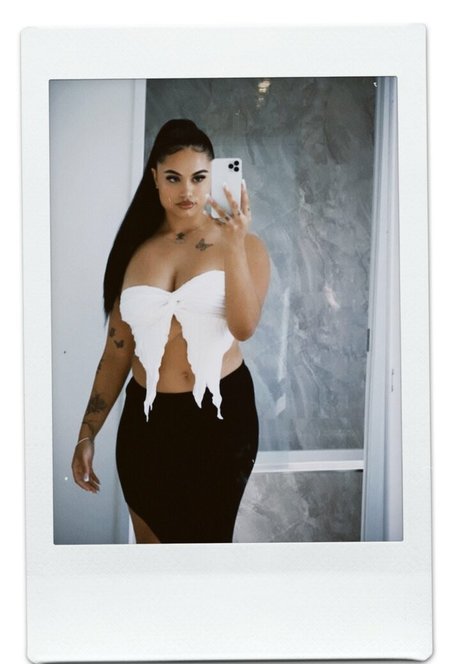 Taylaraywhite