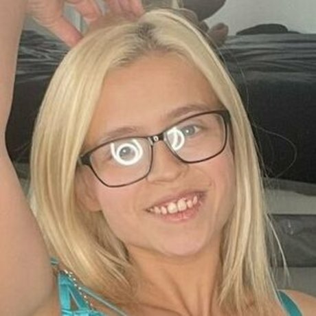 Nahá fotka uniklých OnlyFans od Kinkytia