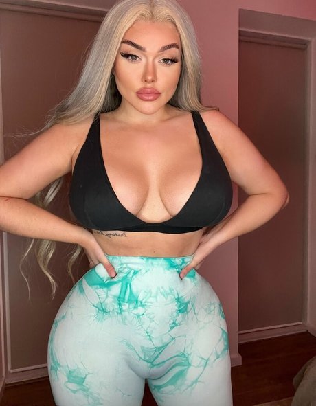 Emilyregina OnlyFans