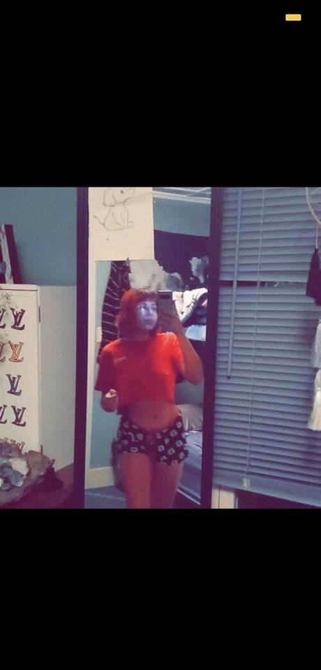 Nahá fotka uniklých OnlyFans od Ivorymeadowlark
