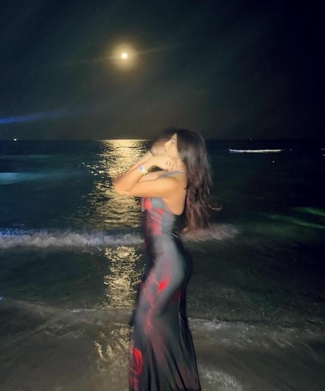 Nahá fotka uniklých OnlyFans od Apoorva Mukhija