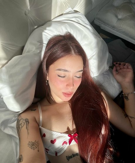 Alaston vuotanut OnlyFans-kuva Valentina Navia