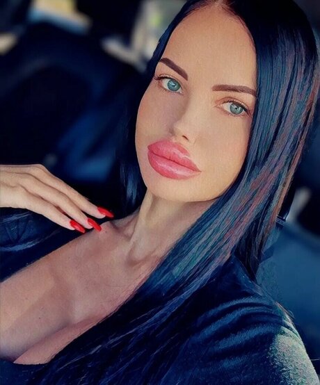 Naken läckt OnlyFans-bild av Erimegan