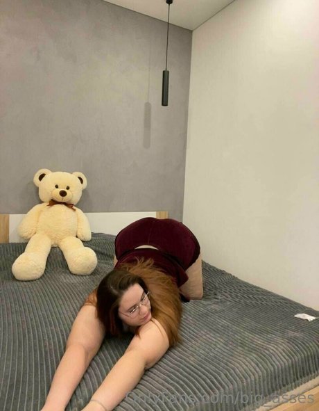 Foto nua vazada do OnlyFans de Curvyiris