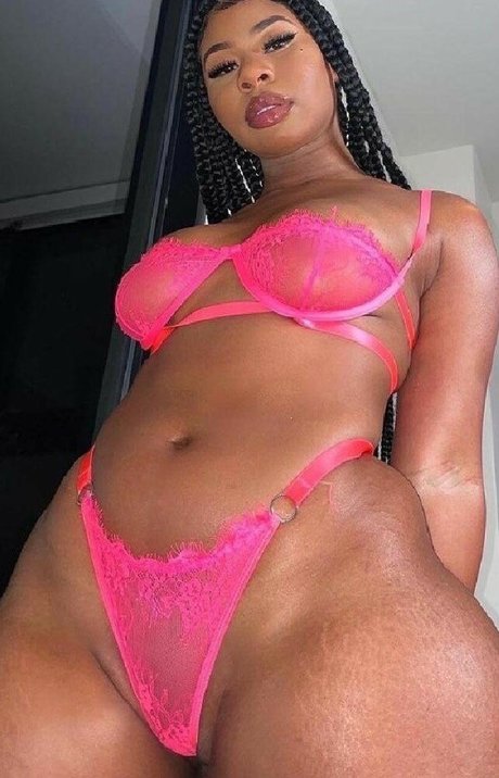 Nahá fotka uniklých OnlyFans od Katanah