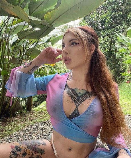Nacktes geleaktes OnlyFans-Foto von Vera Rayder