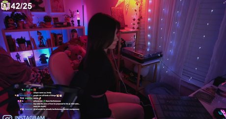 Nøgent lækket OnlyFans-billede af Melibela