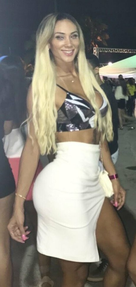 Naken läckt OnlyFans-bild av Anita Evelyn