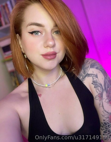 Naakte gelekte OnlyFans-foto van Sarahholland