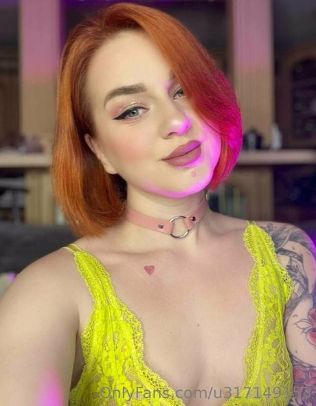Обнаженная фотография утечки OnlyFans от Sarahholland