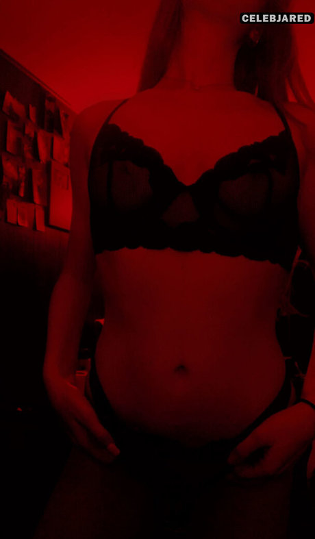 Nahá fotka uniklých OnlyFans od Alyssa Bryanne
